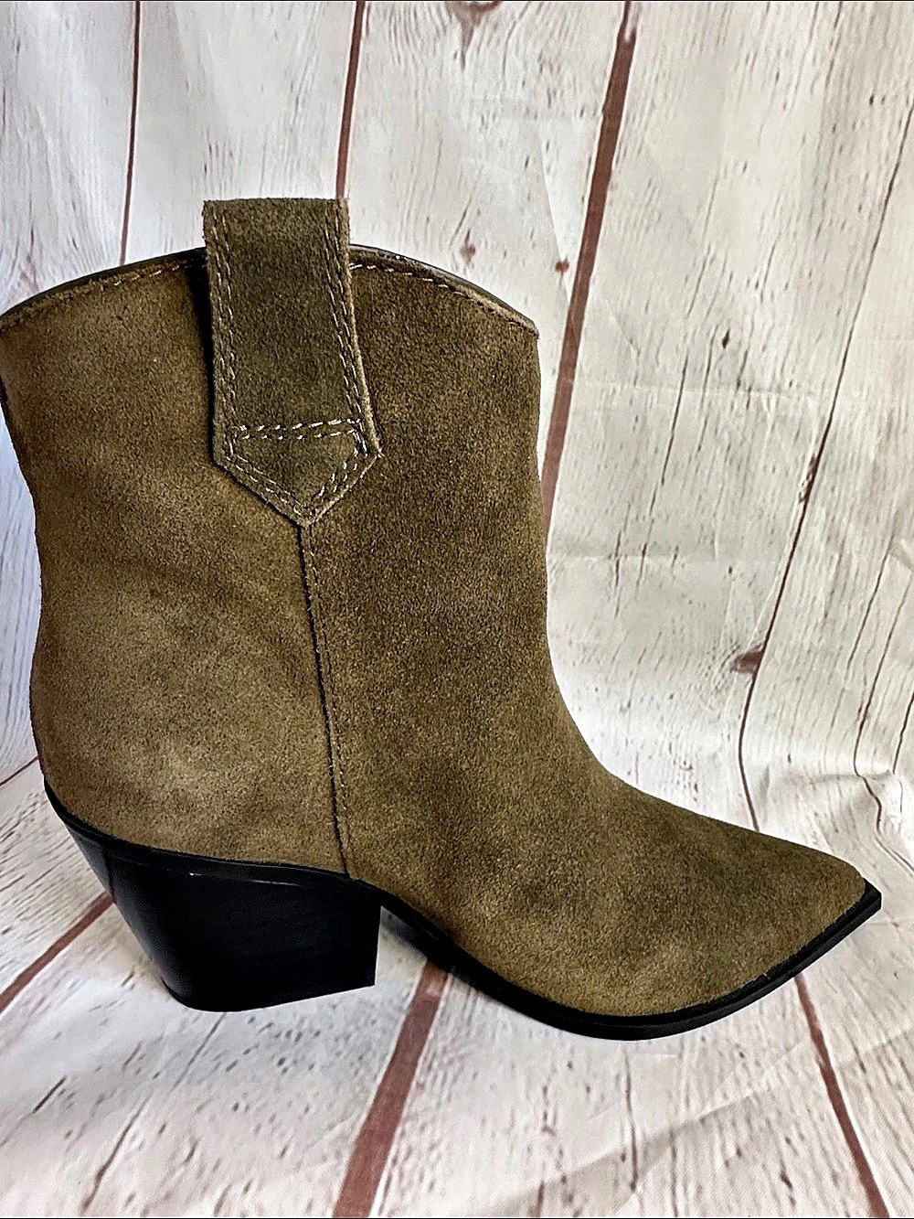 Kenneth Cole Kara NWT Pointed Toe Ankle Boots in Khaki size 7.5 - Picture 2 of 9